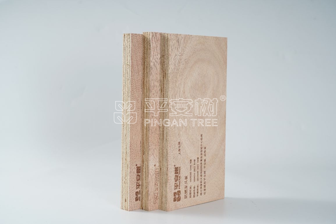 「20mm阻燃家具板」二十厘超平阻燃家具板(图1)