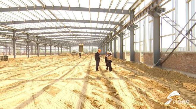 潍坊市坊子区：机械、物料准备充足优质包靠服务助力项目建设提速(图2)