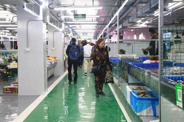望京南湖中园地下菜市场重装开业