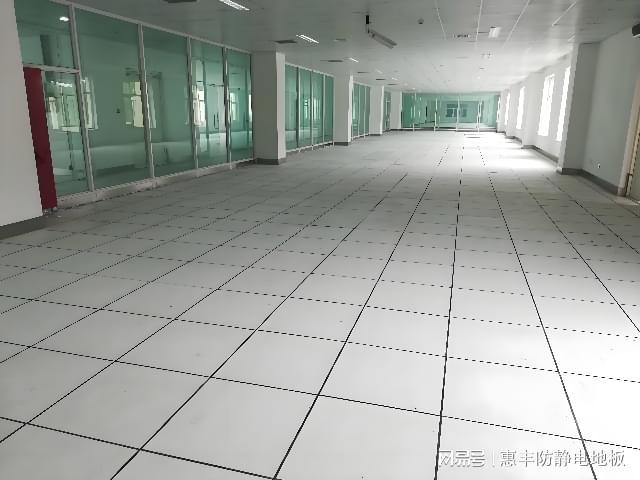 开学必备：惠丰防静电地板助力多媒体教学布线美观承载力高！(图2)