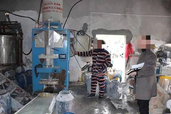 杭州一中标价900万包工头接手100万！包工头使用假防火涂料被拘！