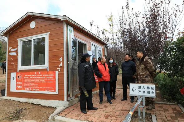 草庙子镇扎实做好寒衣节期间护林防火工作(图2)
