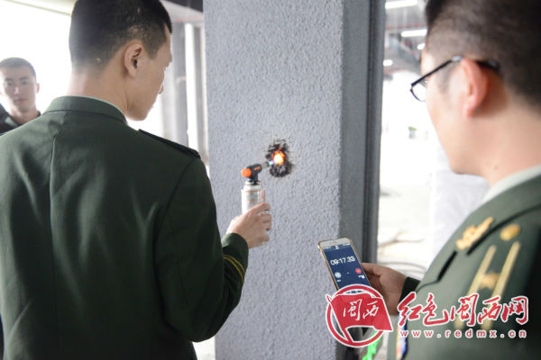 防火涂料是否达标？龙岩市消防执法人员现场试验(图)