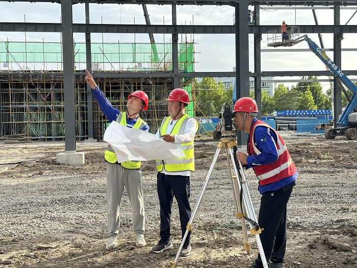 加压奋进分秒必争中国五冶华北公司建设者中秋坚守一线“不打烊”(图8)