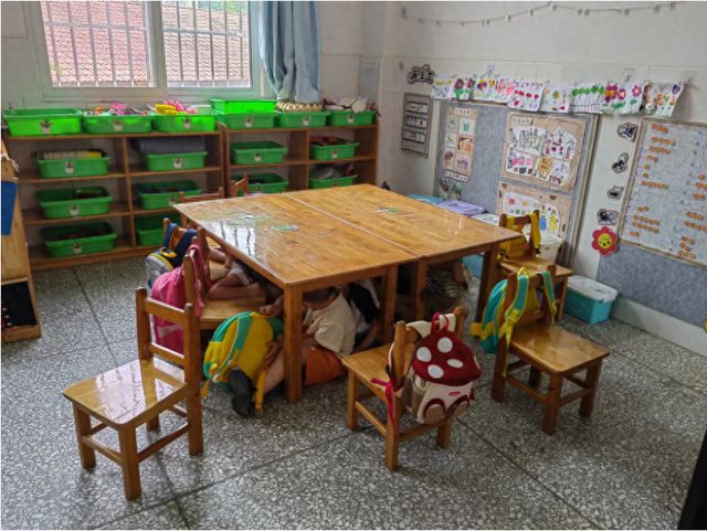 防震减灾安全守护宜宾市叙州区柳嘉镇中心幼儿园开展防震疏散演练