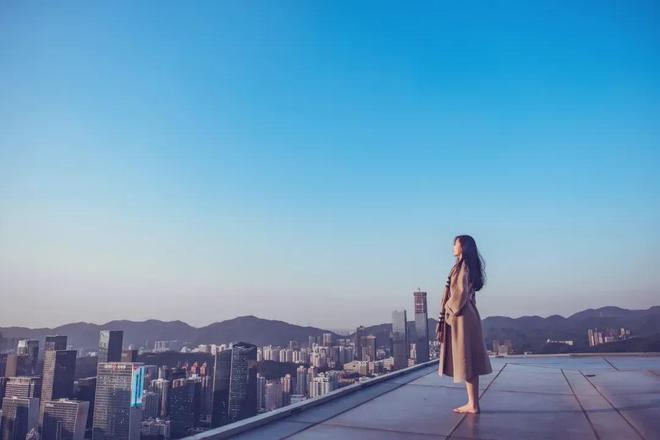 不要再称呼女人为美女了称呼美女早已过时现在流行3种！
