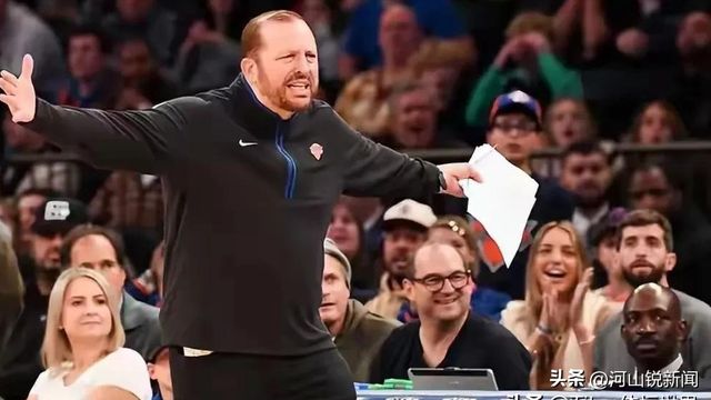 一场121-113！NBA卫冕冠军轰然倒下核心受重伤尼克斯3场逆转(图5)